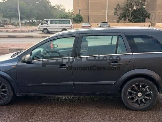 أوبل أسترا 2007 استيشن أوتوماتيك - دواخل فابريكة - رخصة طويلة