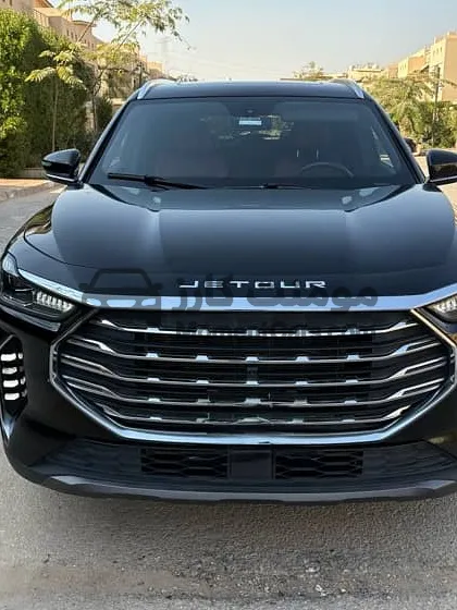 جيتور X70 بلس 2024 اتوماتيك 7 راكب SUV للبيع