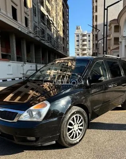 كيا كارنفال 2024 هايبرد توب لاين للبيع