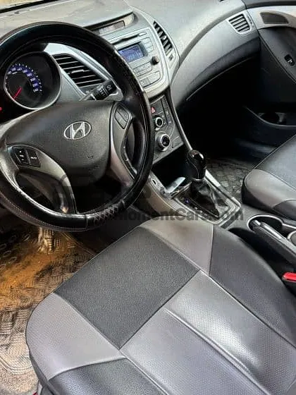 هيونداي إلنترا 2015 أوتوماتيك 90 ألف كم