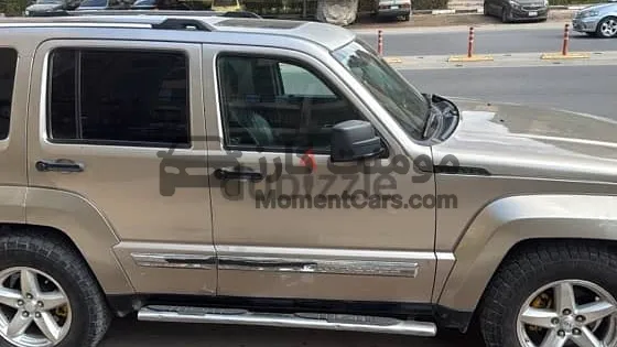 جيب ليبرتي 2009 اوتوماتيك 3700cc للبيع