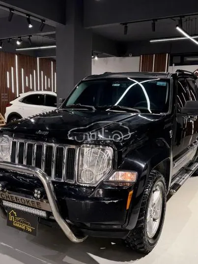 جيب شيروكي 1991 أوتوماتيك للبيع بتعديلات مميزة