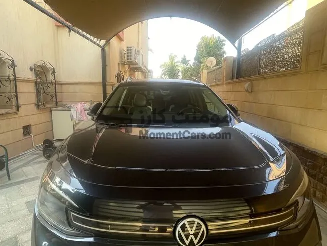 فولكس فاجن ID.6 كروز 2023 استعمال خفيف