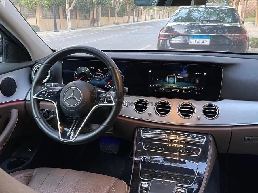 مرسيدس E200 سيدان 2022 اتوماتيك وكيل