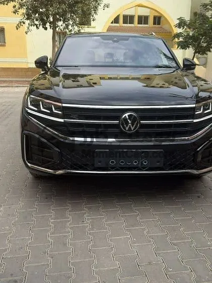 فولكس فاجن طوارق 2024 أوتوماتيك للبيع