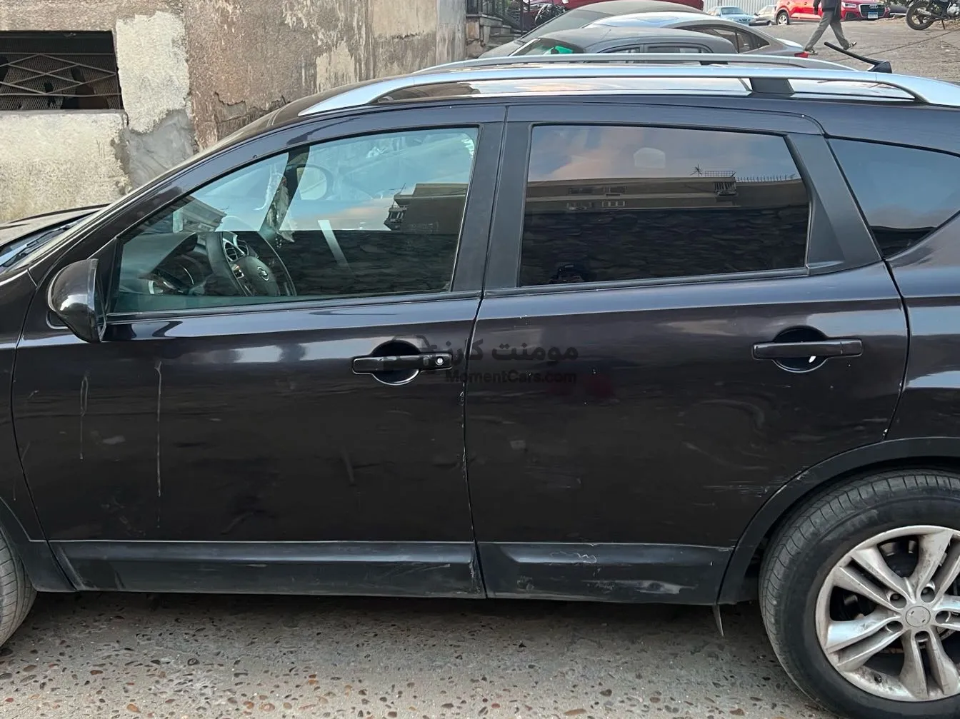 نيسان قشقاي 2014 فتحة سقف وبصمة للبيع