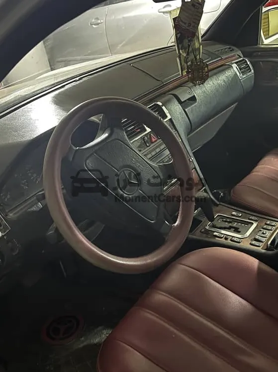 مرسيدس E200 موديل 1998 أعلى فئة بجنط AMG