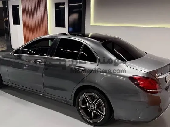 مرسيدس C300 2020 وكيل 90 ألف كم للبيع