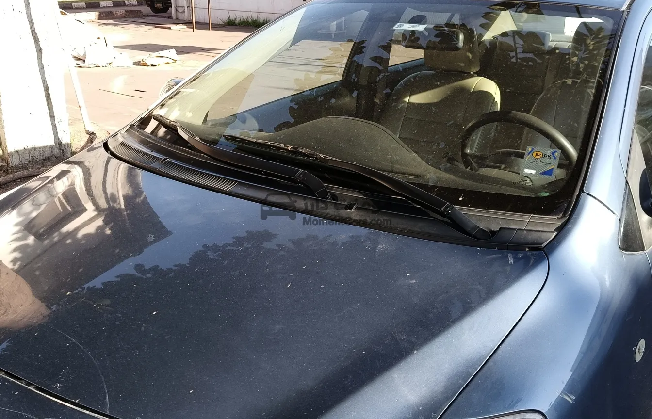 تويوتا ياريس 2006 مانيوال للبيع - ياباني أصلي