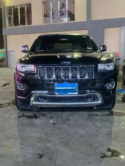 جيب جراند شيروكي 2016 حالتها ممتازة للبيع