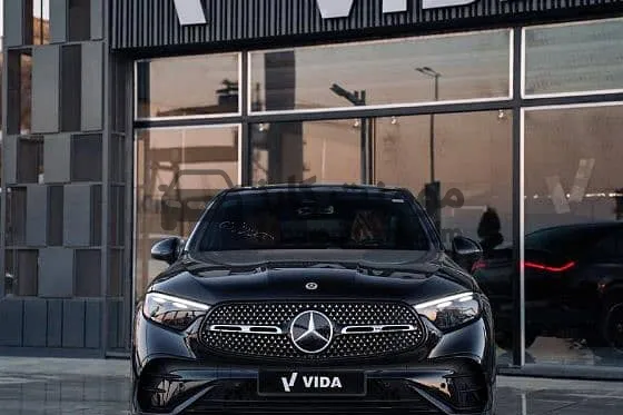 مرسيدس GLC 300 بريميوم بلس 2025 للبيع