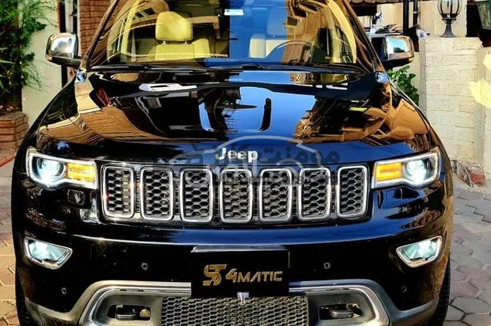 جيب جراند شيروكي 2018 8 سلندر للبيع