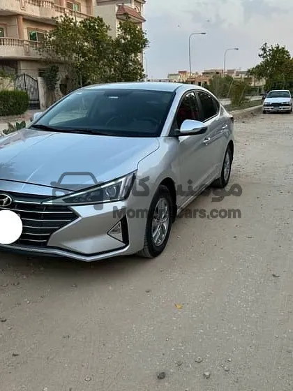 هيونداي إلنترا 2025 الفئة الثانية كسر زيرو للبيع