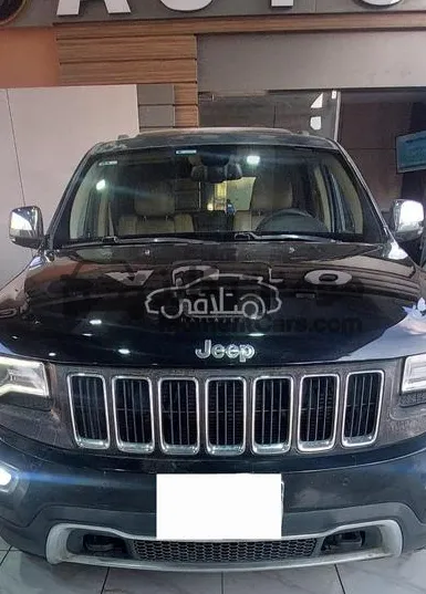 جيب شيروكي 2010 (3700cc) فرش جلد وحالة ممتازة للبيع