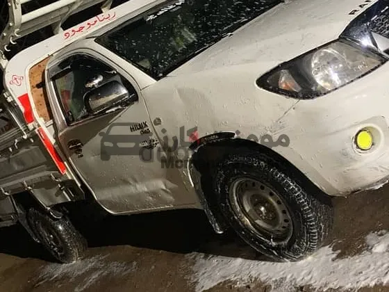 تويوتا هايلوكس 2011 ديزل مانيوال للبيع