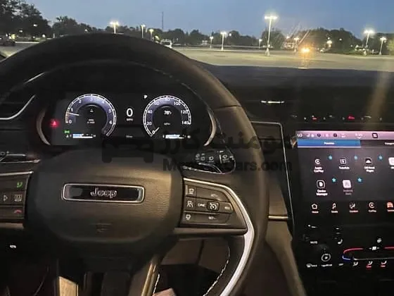 جيب جراند شيروكي 2025 زيرو وارد أمريكا