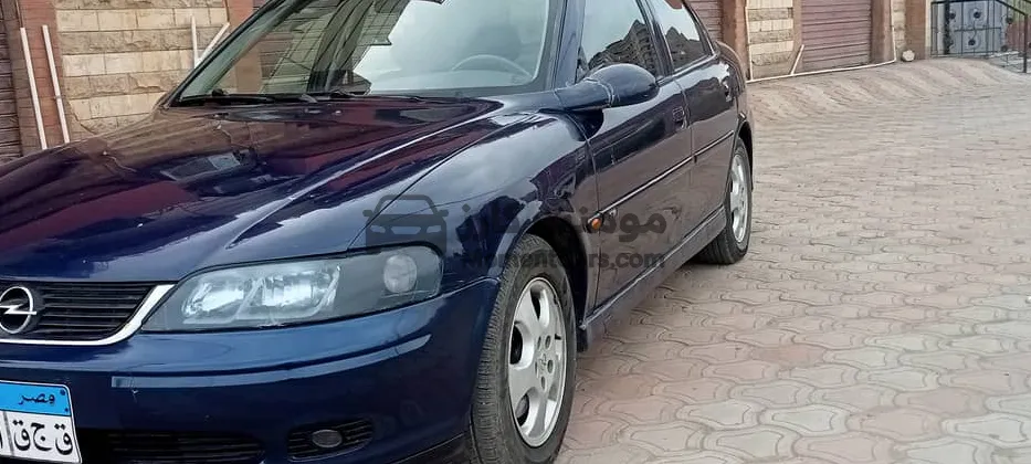 أوبل فيكترا 2000 اتوماتيك فرش جلد للبيع في بنها