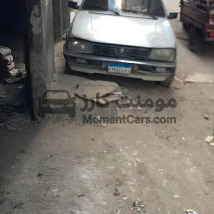 بيجو 505 موديل 1980 سيدان للبيع