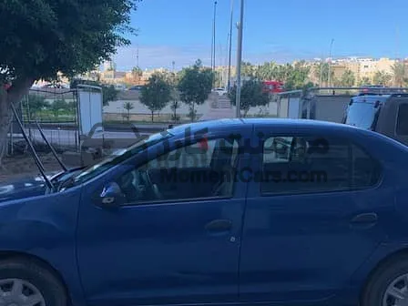 رينو لوجان 2015 مانيوال حالة ممتازة للبيع