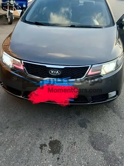 كيا سيراتو 2010 اعلي فئة بصمة وفتحة سقف للبيع