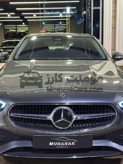 مرسيدس C180 2025 نايت باكيدج - فتحة سقف بانوراما