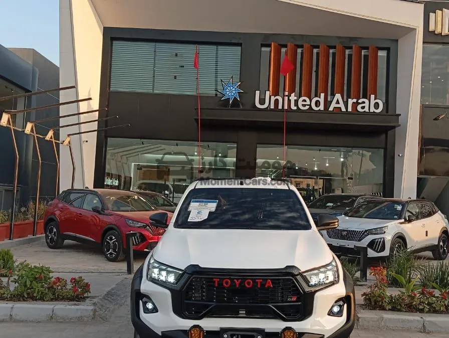 تويوتا هيلوكس 2025 مانيوال جديدة 2700 سي سي للبيع