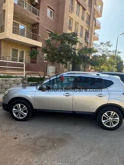 نيسان قشقاي 2013 كاملة بصمة وسقف بانوراما للبيع