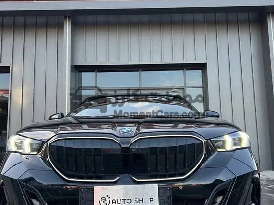 بي إم دبليو 520i M سبورت 2024 عداد قليل