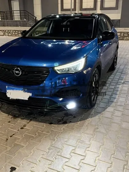 أوبل جراند لاند 2019 توب لاين فرش جلد بانوراما