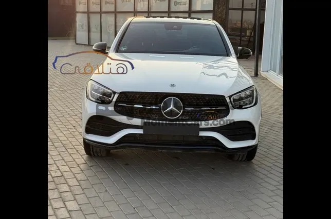 مرسيدس GLC 300 موديل 2023 أتوماتيك للبيع