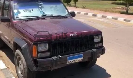 جيب شيروكي 1996 بحالة نادرة 6 سلندر للبيع