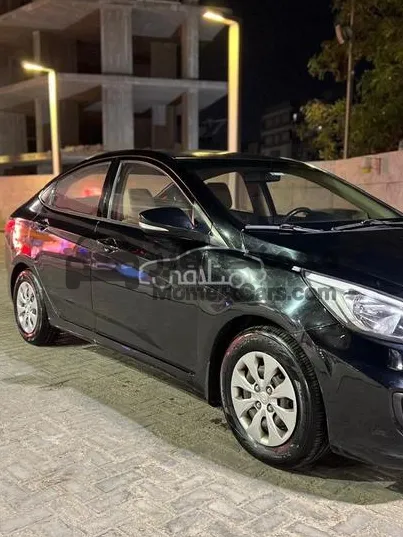 هيونداي اكسنت RB 2012 مانيوال فابريكة دواخل للبيع