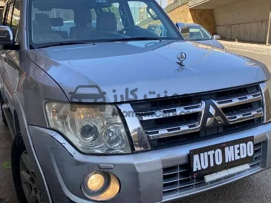 ميتسوبيشي باجيرو 2014 اتوماتيك حالة ممتازة للبيع