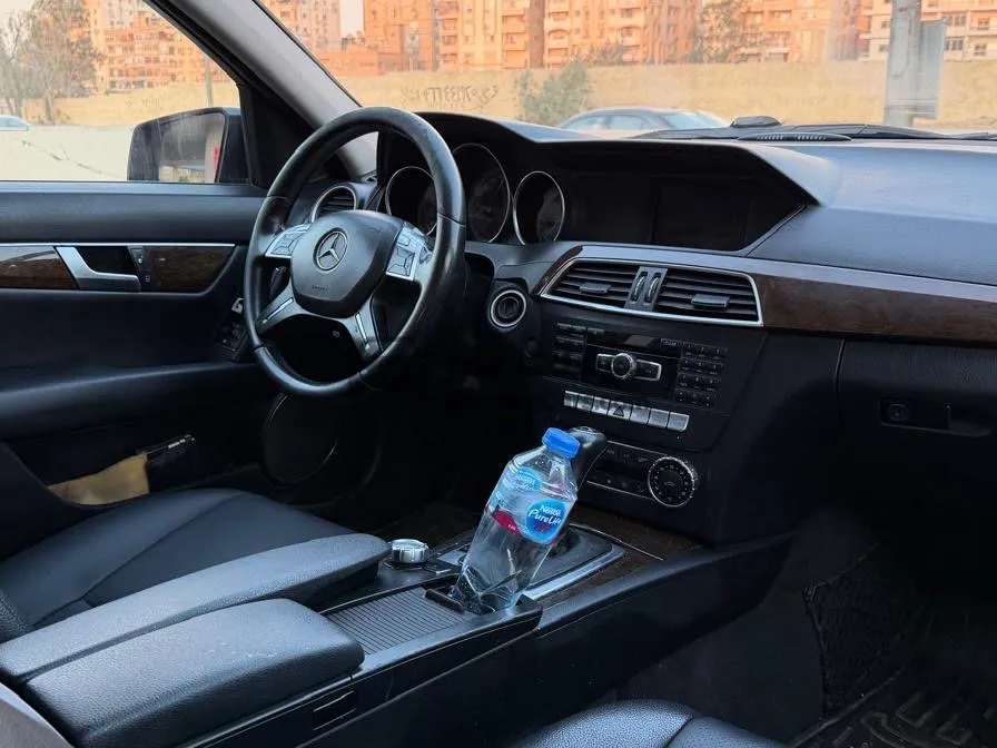 مرسيدس C180 2014 اتوماتيك سيدان