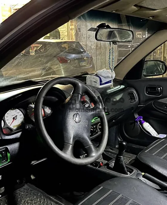 نيسان صني 2009 مانيوال فابريكة حالة ممتازة للبيع