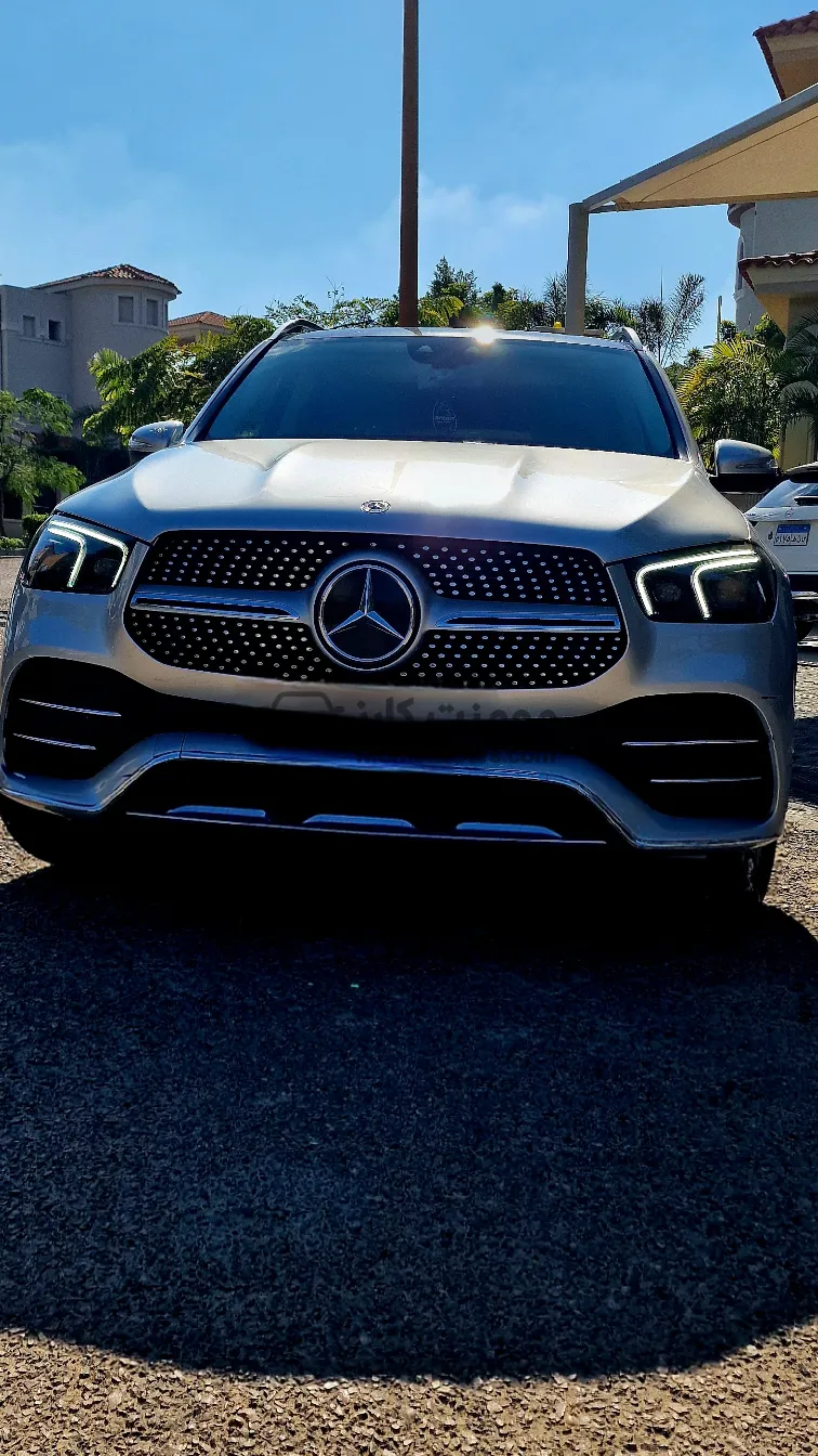 مرسيدس GLE 450 موديل 2021 صيانات توكيل 45 ألف كم