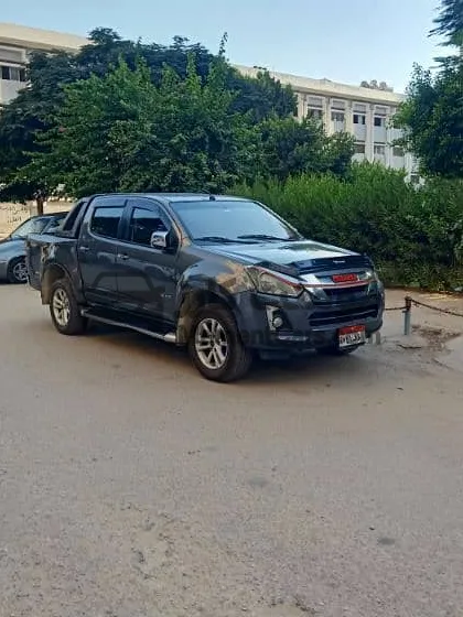 ايسوزو دي ماكس 2020 دوبل كابينة اتوماتيك للبيع