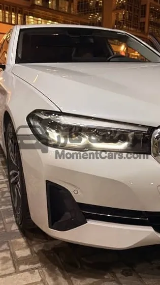 بي ام 520i 2023 Advantage للبيع
