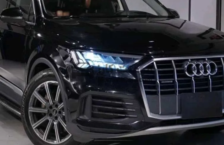 أودي Q7 2022 أتوماتيك للبيع 90 ألف كم