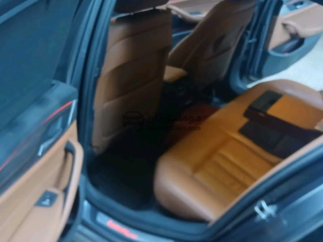 بي ام دبليو 520i 2019 فابريكة بالكامل