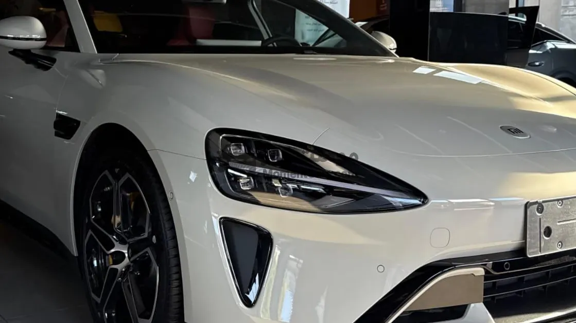 شاومي SU7 2025 كهرباء سيدان للبيع
