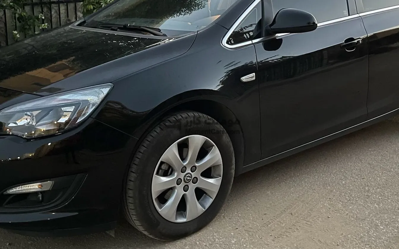 أوبل أسترا 2020 ديزل اتوماتيك للبيع