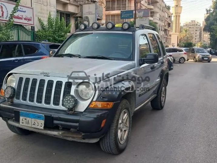 جيب ليبيرتي 2002 أوتوماتيك للبيع