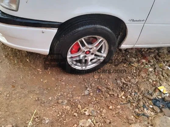 أوبل فيكترا 1995 مانيوال جلد - 177 ألف كم