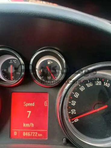 أوبل أسترا 2013 اتوماتيك ٥٨ ألف كم فقط