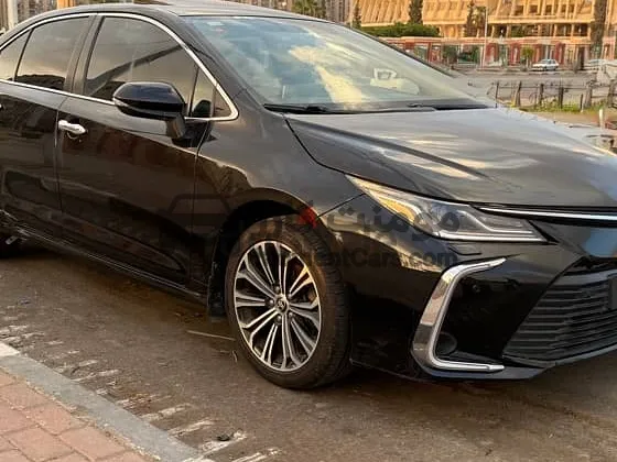 تويوتا كورولا 2021 الفئة الخامسة 90 ألف كم للبيع