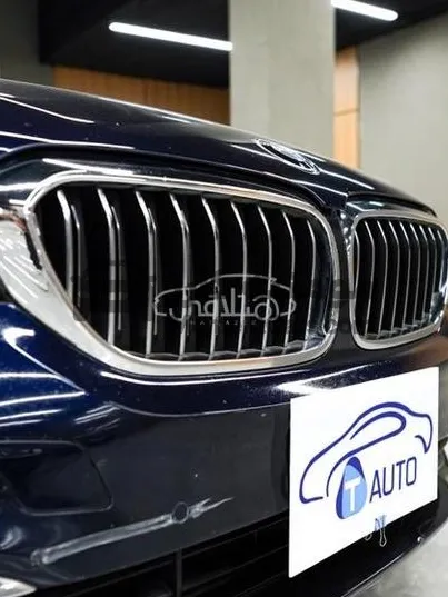 بي ام دبليو 520 موديل 2021 فئة Luxury للبيع