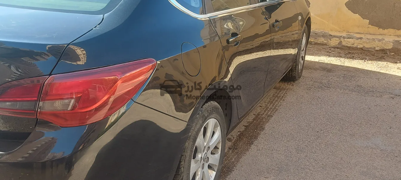 أوبل أسترا 2019 اتوماتيك سيدان للبيع