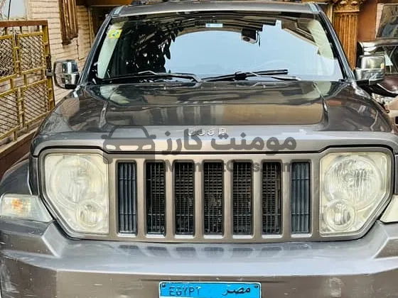 جيب شيروكي 2012 فابريكة للبيع