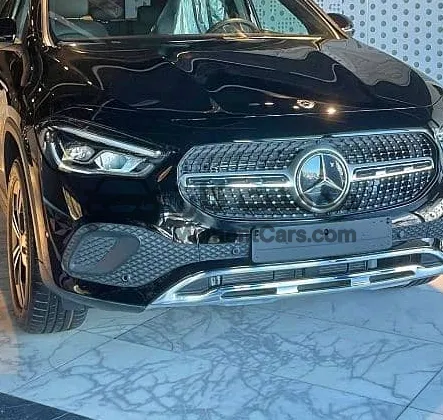 مرسيدس GLA 200 زيرو 2023 أعلى فئة للبيع